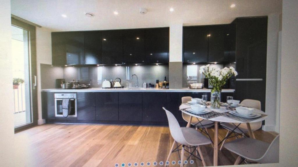 Luxurious Serviced Apartment In 克罗伊登 外观 照片